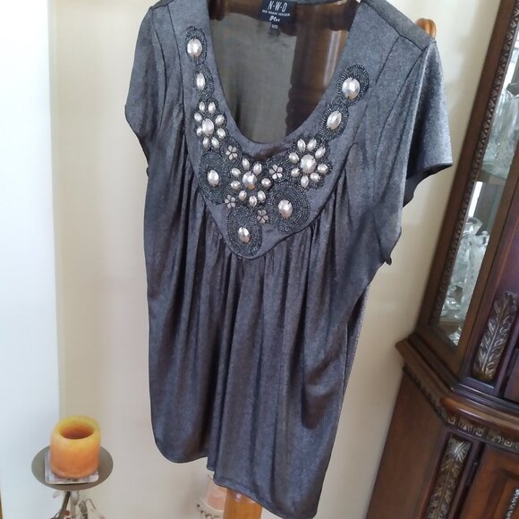 Elegant Top, NWD, Size - 1X - Picture 3 of 4